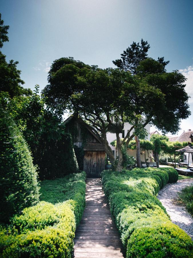 Relais&Châteaux Taubenkobel Schützen am Gebirge Exterior foto